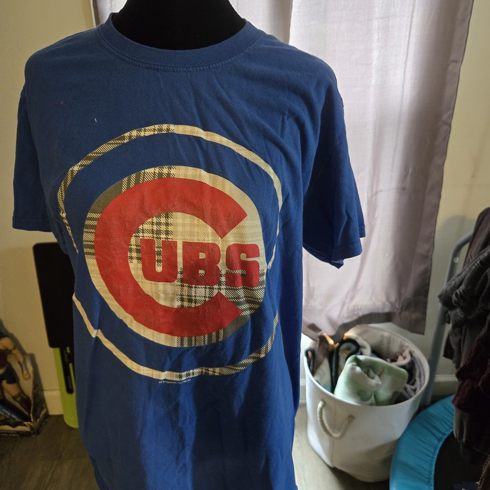 Gildan Blue Short Sleeve Tee with Vintage Cubs Design
